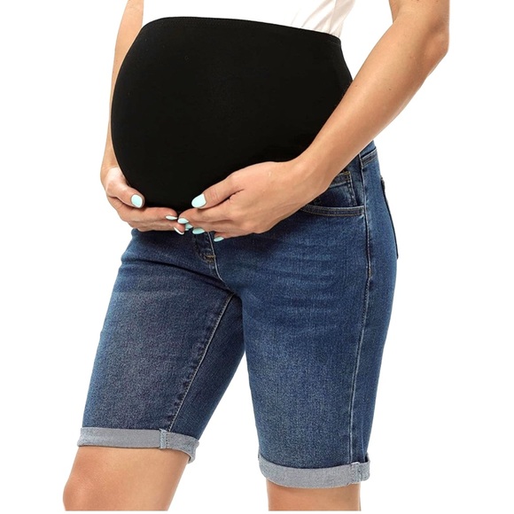 Wallflower Pants - Wall Flower Dark Wash Denim Maternity Bermuda  Shorts, Women’s Size Small.